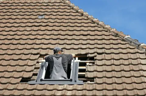 Pose de velux - Montjoire